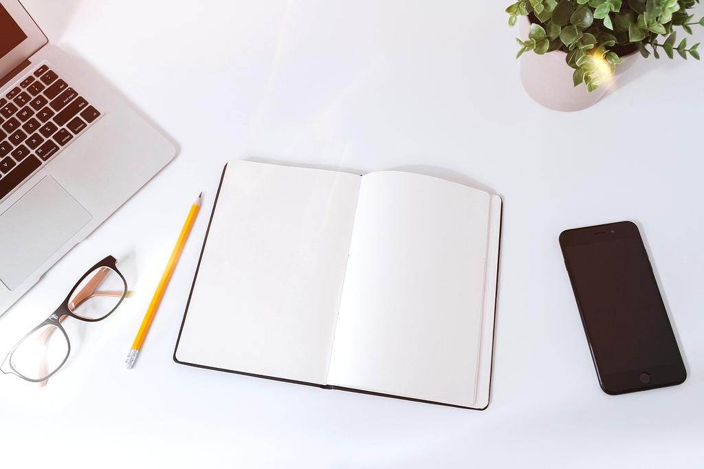 Ghid pentru organizarea spațiului de lucru acasă